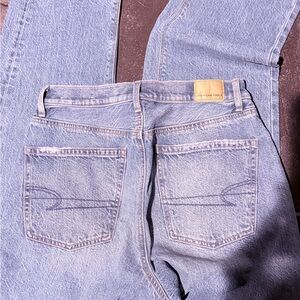 American Eagle Outfitters Women's Light Blue Straight Leg Jeans